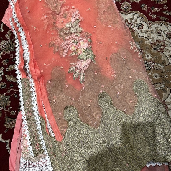 Pakistani brand new 3 piece full embroidered dress size medium to large - Picture 9 of 9